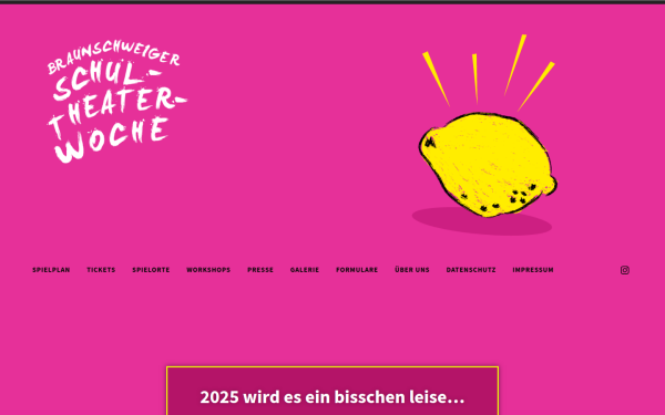 schultheaterwoche.com