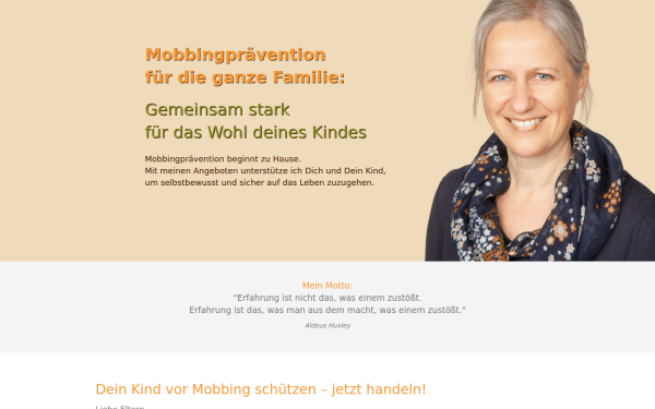 www.annahakergoldenits.at