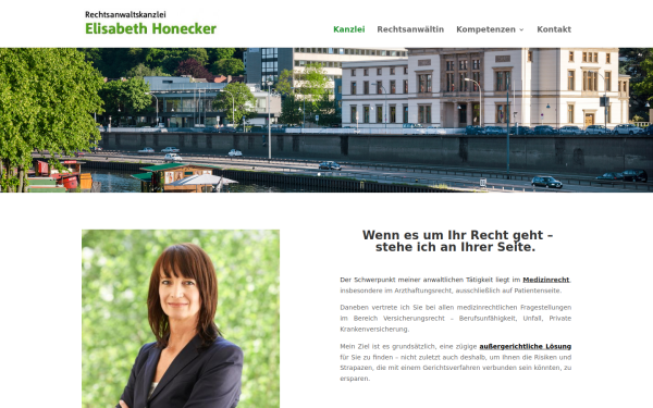 medizinrecht-honecker.de