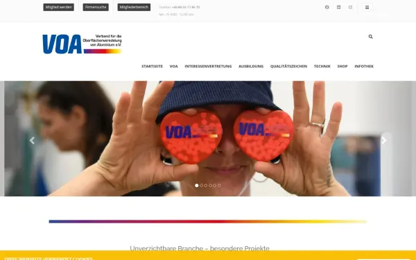 www.voa.de