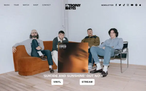 www.trophyeyesmusic.com