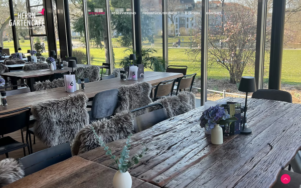 www.herrngarten-cafe.de