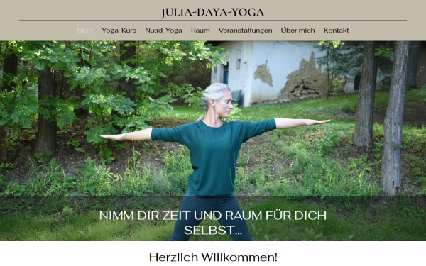 www.julia-daya-yoga.at
