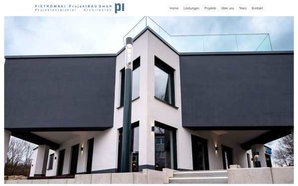 www.pietrowski-projektbau.de