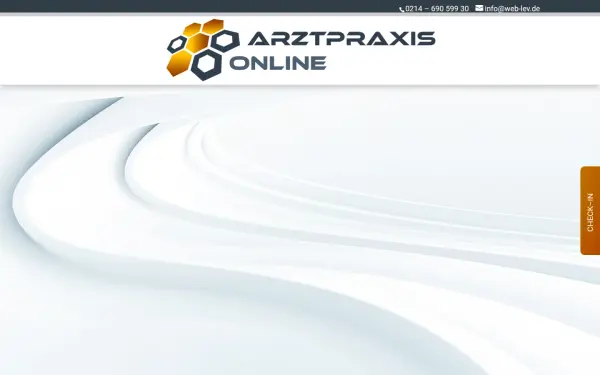 arztpraxis-frankfurt.de