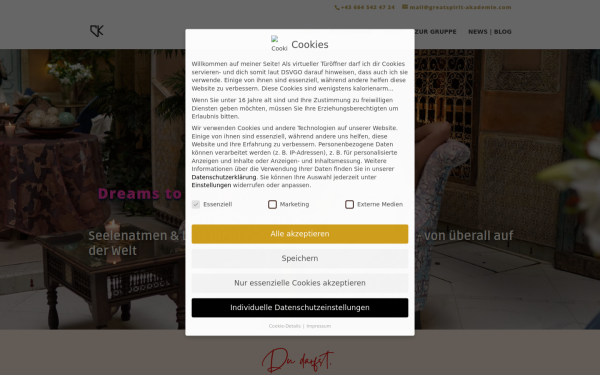 www.corneliakraettli.com