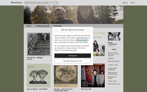 paperaeroplanes.bandcamp.com