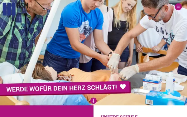 www.pflegeschule-mering.de